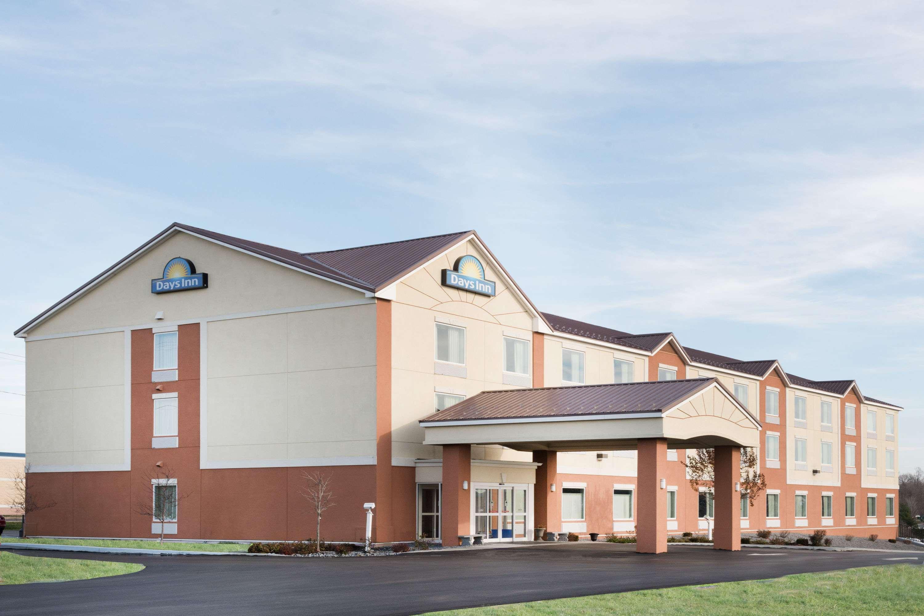 Days Inn By Wyndham Watertown Fort Drum Evans Mills Exterior foto