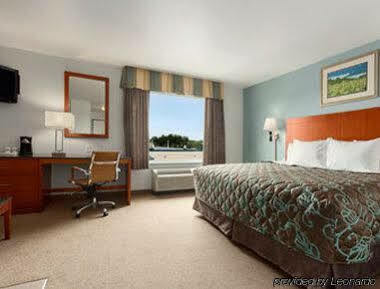 Days Inn By Wyndham Watertown Fort Drum Evans Mills Exterior foto
